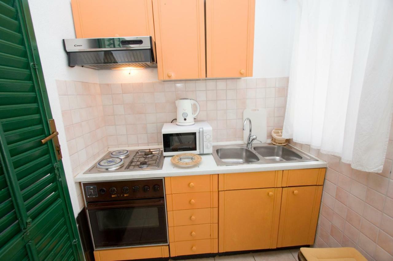 Apartments Delfin Тучепи Екстер'єр фото